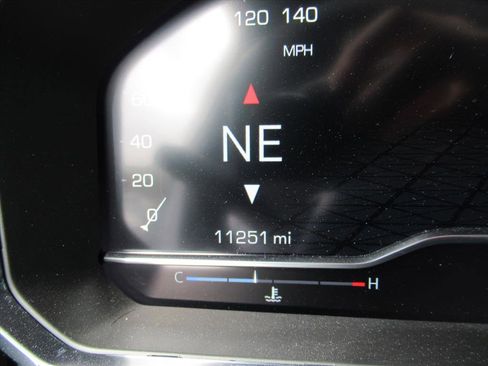 Used 2025 GMC Sierra 1500 Elevation image 25