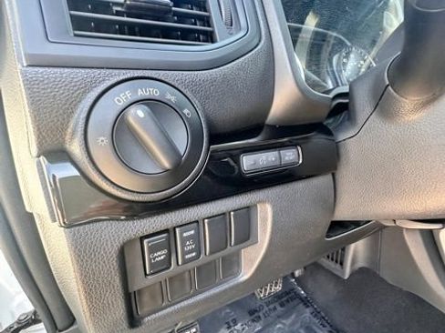Certified 2024 Nissan Titan SV w/ SV Convenience Package RWD image 23