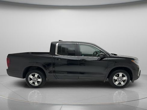 Used 2025 Honda Ridgeline RTL image 3