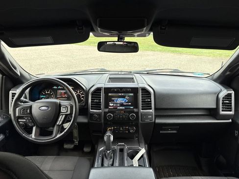 Used 2015 Ford F150 XLT w/ Equipment Group 302A Luxury AWD/4WD image 20