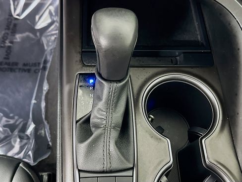 Used 2023 Toyota Camry SE image 20