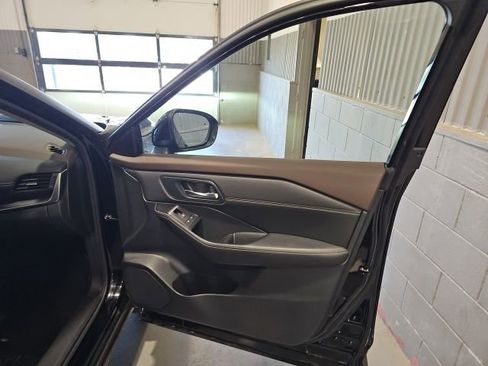 Certified 2023 Nissan Rogue SV w/ SV Premium B Package AWD/4WD image 26