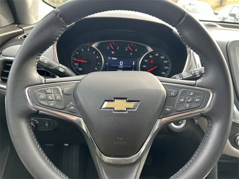 Used 2020 Chevrolet Equinox LT image 30