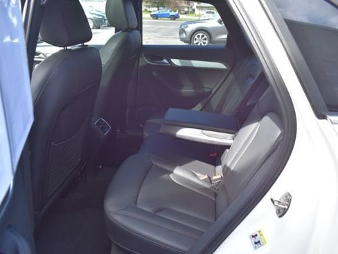 Used 2018 Audi Q3 2.0T Premium Plus w/ Premium Plus Package AWD/4WD image 36