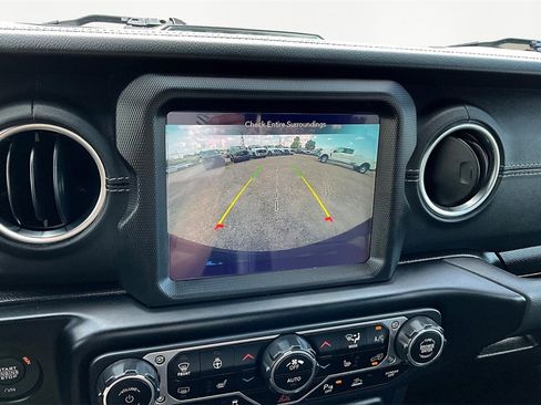 Used 2022 Jeep Wrangler Unlimited Sahara w/ Cold Weather Group image 21