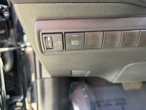 Used 2026 Toyota Corolla SE FWD image 17