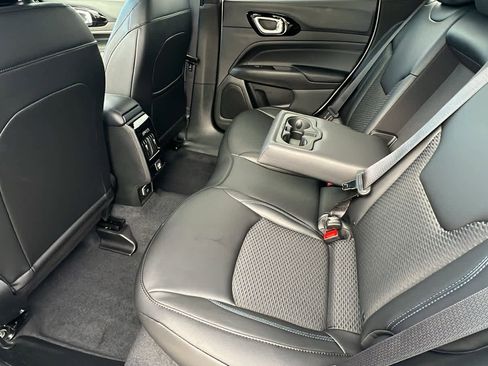 New 2026 Jeep Compass Latitude image 24