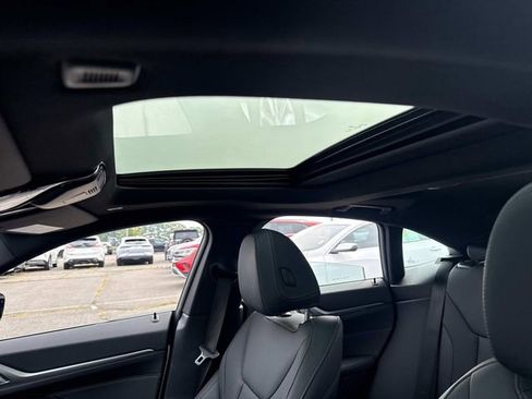 Used 2024 BMW i4 xDrive40i image 23