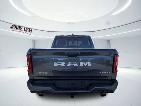 Used 2025 RAM 1500 Big Horn AWD/4WD image 4