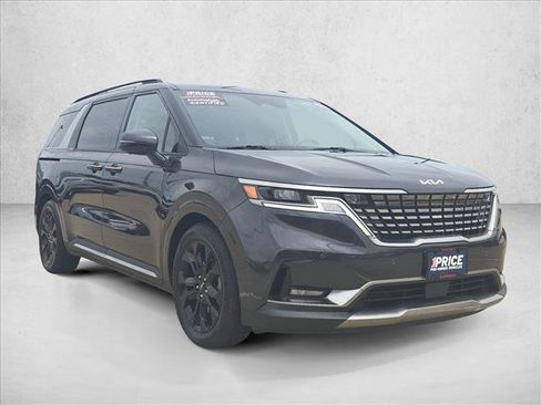Used 2023 Kia Carnival SX FWD image 7