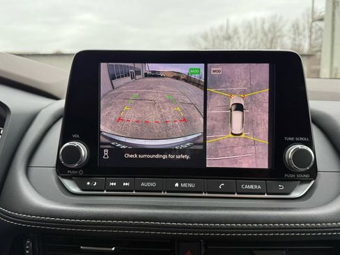 Used 2021 Nissan Rogue SV image 33