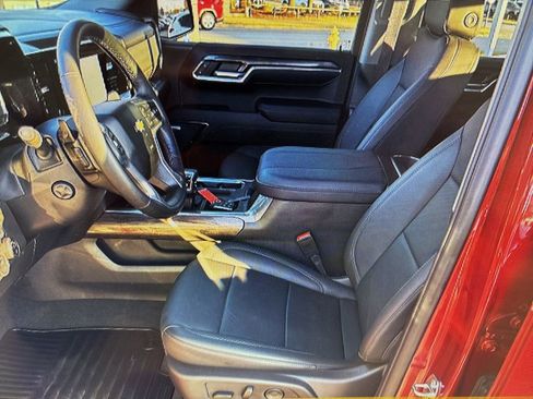 Used 2024 Chevrolet Silverado 1500 LTZ w/ Technology Package image 13