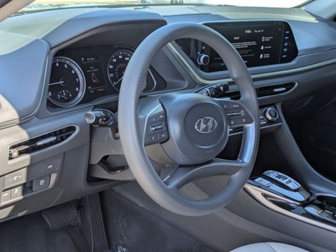 Used 2023 Hyundai Sonata SEL FWD image 4