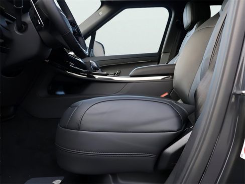 New 2026 Land Rover Range Rover Sport Dynamic SE image 36