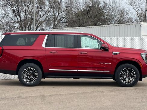 New 2026 GMC Yukon XL Elevation w/ Elevation Premium Package AWD/4WD image 3