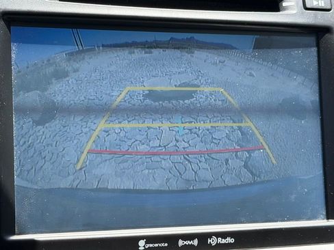 Used 2017 Toyota Highlander Limited w/ Carpet Mat Package FWD image 22