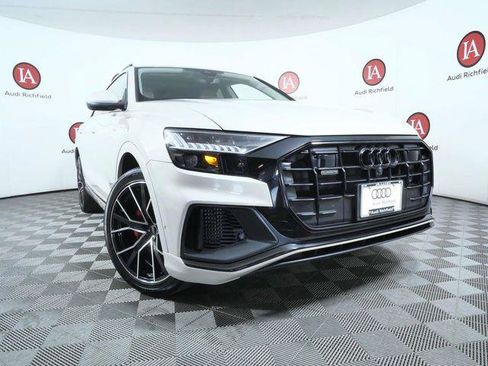 Used 2023 Audi Q8 Premium Plus AWD/4WD image 2