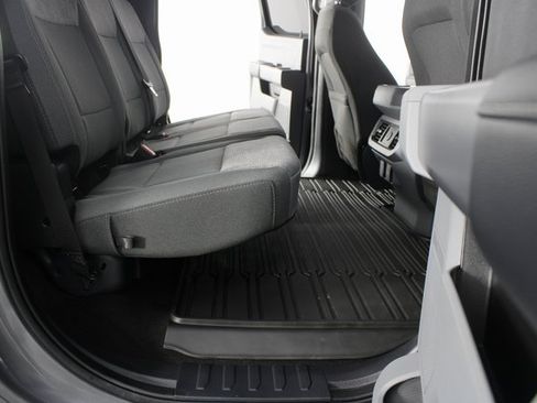 Used 2024 Ford F350 XLT w/ Camper Package image 18