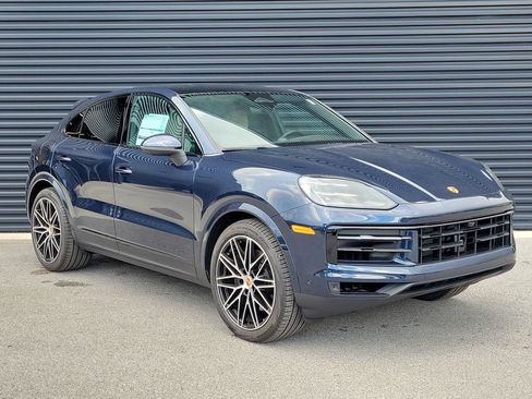 New 2026 Porsche Cayenne Coupe AWD/4WD image 9