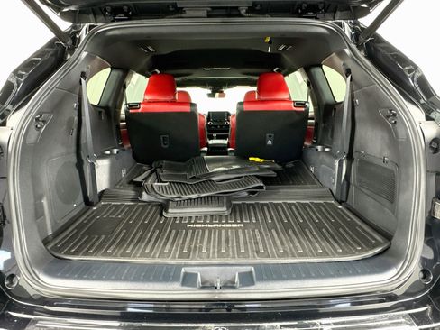 Used 2022 Toyota Highlander XSE w/ Protection Package #3 (TMS) AWD/4WD image 29
