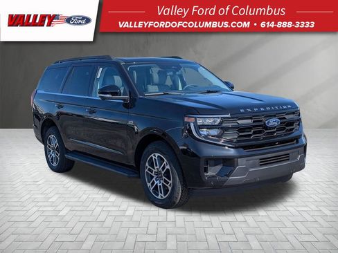New 2026 Ford Expedition Active image 1