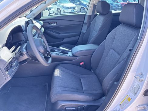 Certified 2025 Honda Accord SE image 17