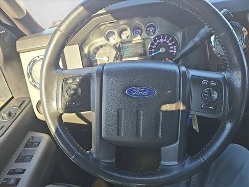 Used 2014 Ford F250 Lariat w/ Lariat Interior Package image 14