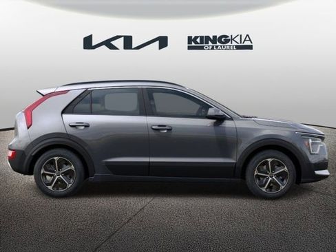 New 2026 Kia Niro LX FWD image 8