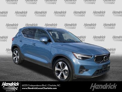Used 2025 Volvo XC40 B5 Plus