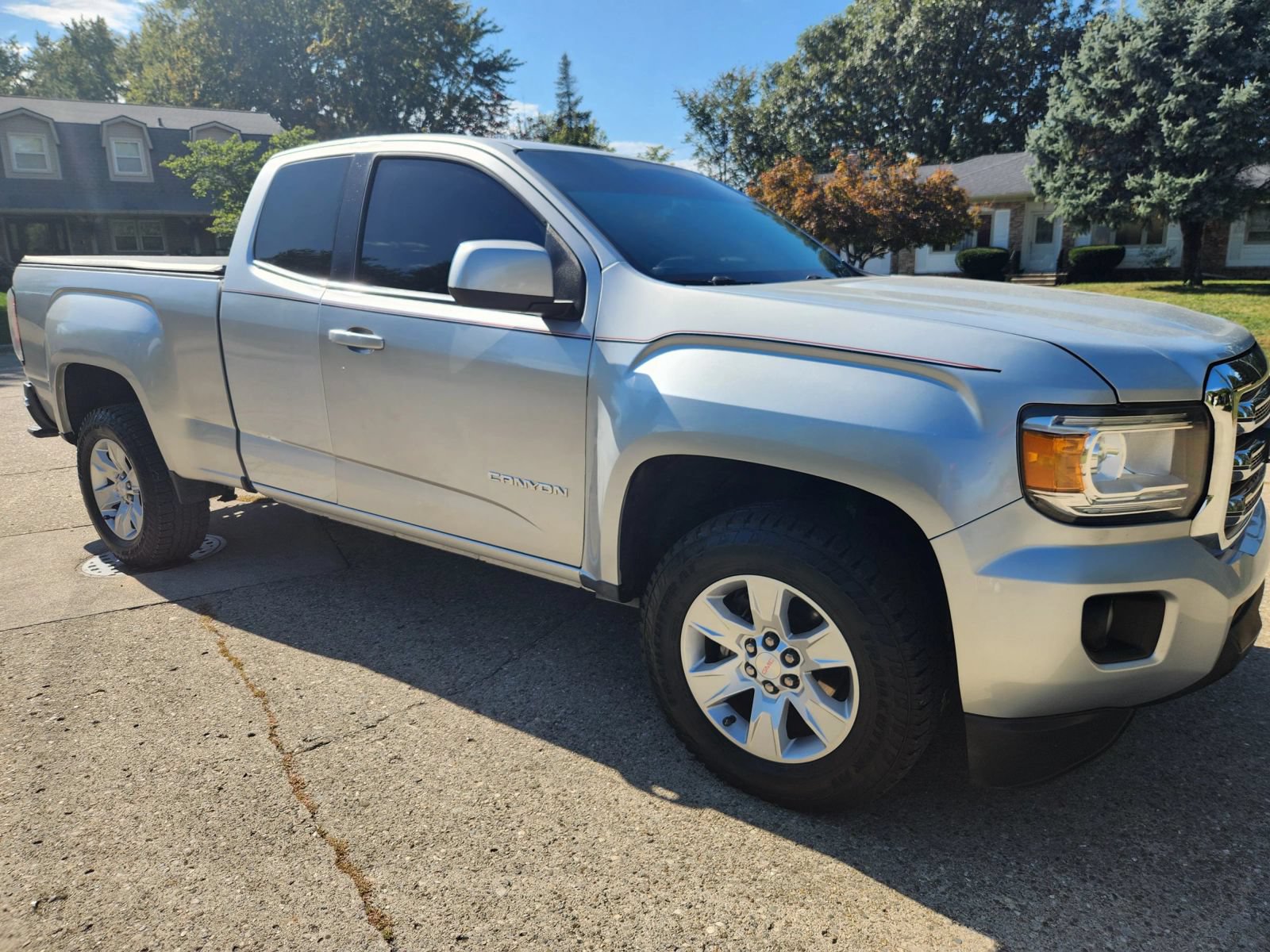 Used 2016 GMC Canyon SLE RWD image 7