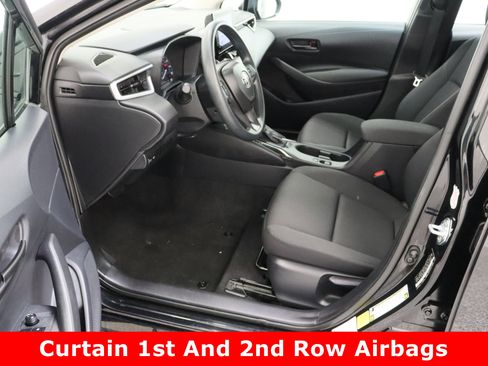 Used 2025 Toyota Corolla LE image 14