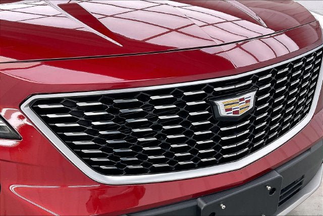 Used 2020 Cadillac XT4 Premium Luxury w/ Cold Weather Package AWD/4WD image 30
