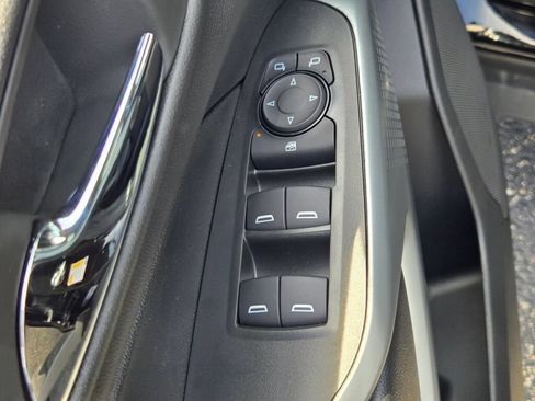 New 2026 Chevrolet Trax LS w/ LS Convenience Package FWD image 19