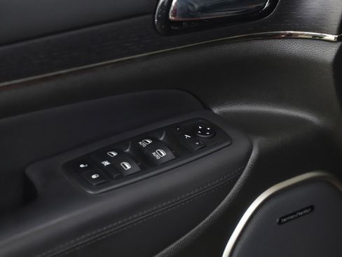 Used 2020 Jeep Grand Cherokee High Altitude image 23