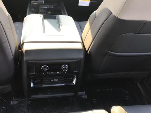 Used 2026 GMC Hummer EV SUV AWD/4WD image 31