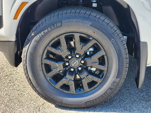 New 2026 Nissan Frontier SV w/ Tow Package image 7