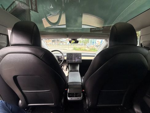Used 2018 Tesla Model 3 Mid Range RWD image 24