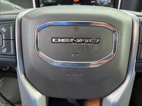 Used 2023 GMC Sierra 1500 Denali AWD/4WD image 26