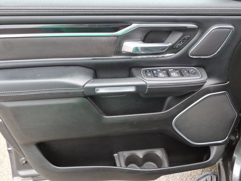 Used 2022 RAM 1500 Laramie AWD/4WD image 21