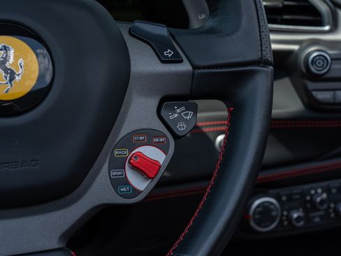 Used 2018 Ferrari 488 Spider RWD image 38
