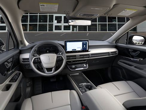 New 2026 Lincoln Corsair Premiere image 9