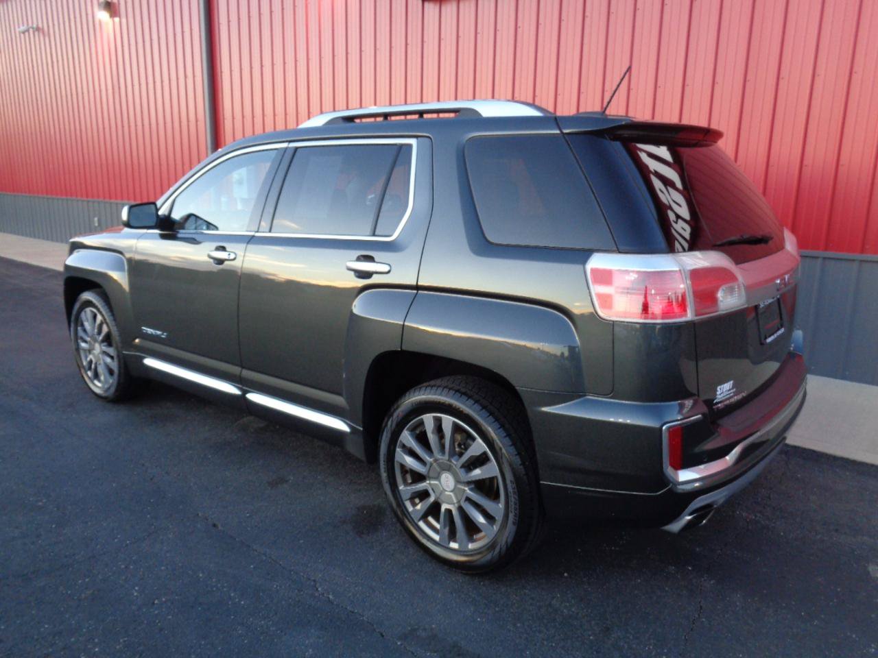 Used 2017 GMC Terrain Denali AWD/4WD image 7