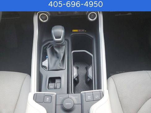 Used 2025 Toyota Grand Highlander AWD Hybrid image 28