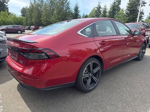 Used 2025 Honda Accord Sport image 5