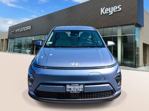 Certified 2024 Hyundai Kona SE FWD image 2