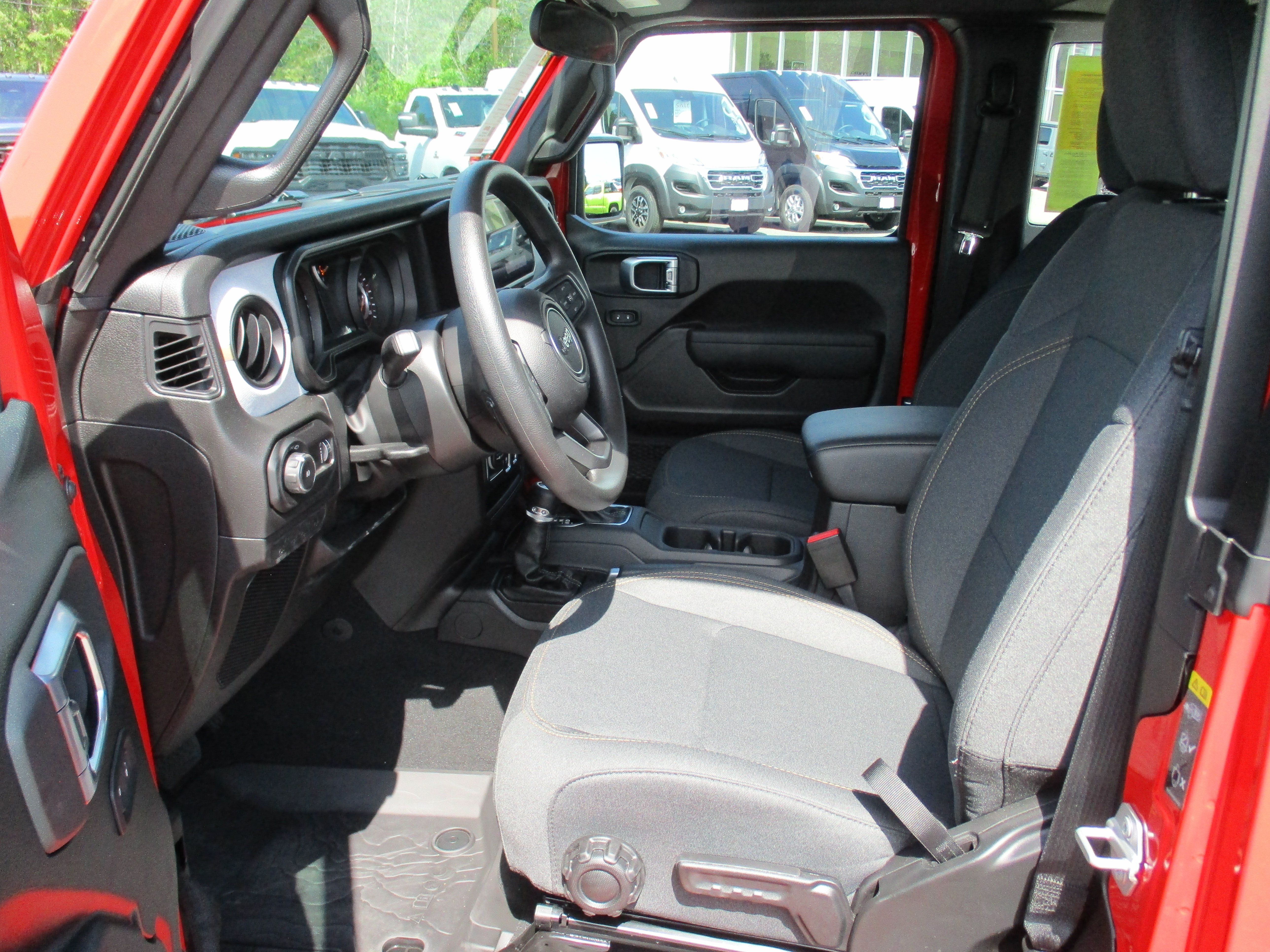 Used 2026 Jeep Wrangler Sport AWD/4WD image 11