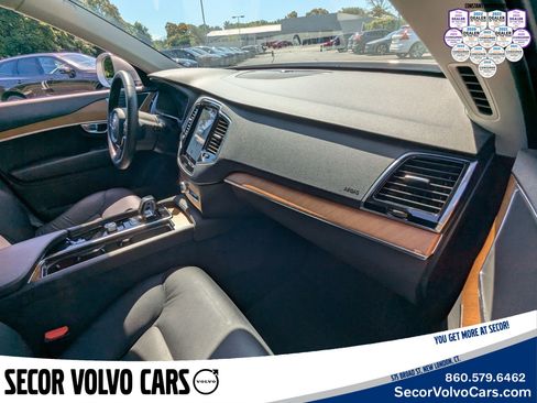 Certified 2024 Volvo XC90 B6 Plus w/ Protection Package Premier image 24