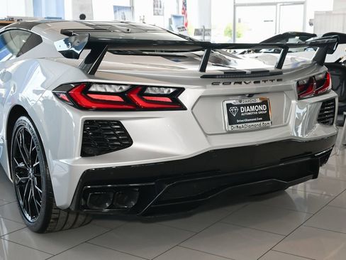 New 2026 Chevrolet Corvette Stingray Coupe w/ Z51 Performance Package RWD image 18