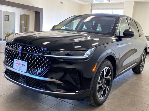 New 2026 Lincoln Nautilus Premier w/ Equipment Group 102A AWD/4WD image 4