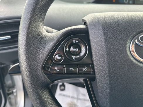 Used 2019 Toyota Prius LE image 16